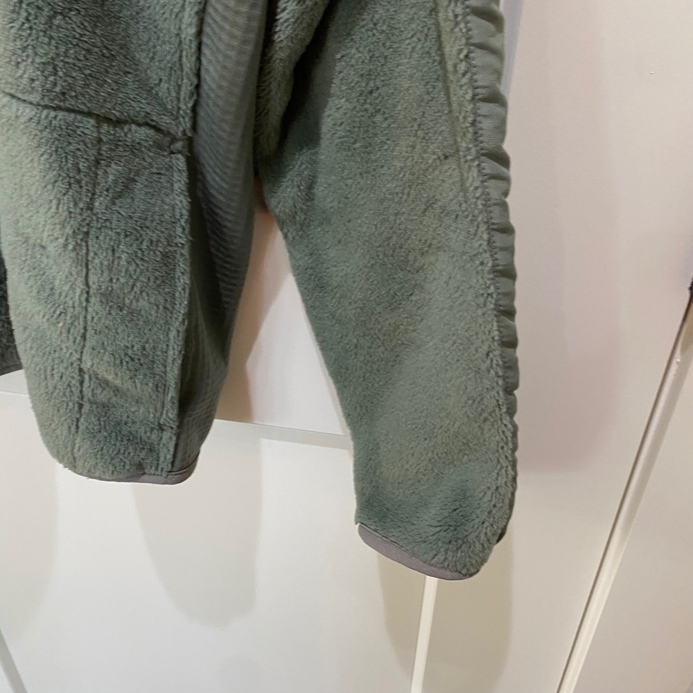 Polartec Full Zip Fleece Jacket. Olive Color, Medium, Cold Weather (Gen III) - Picture 5 of 8